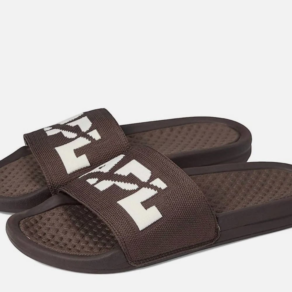 APL (Athletic Propulsion Labs) Women’s Big Logo Tech Loom Slides